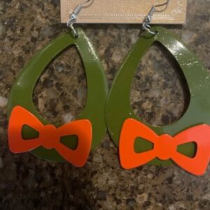No Limit Y2K Army Green and Orange Bow Earrings